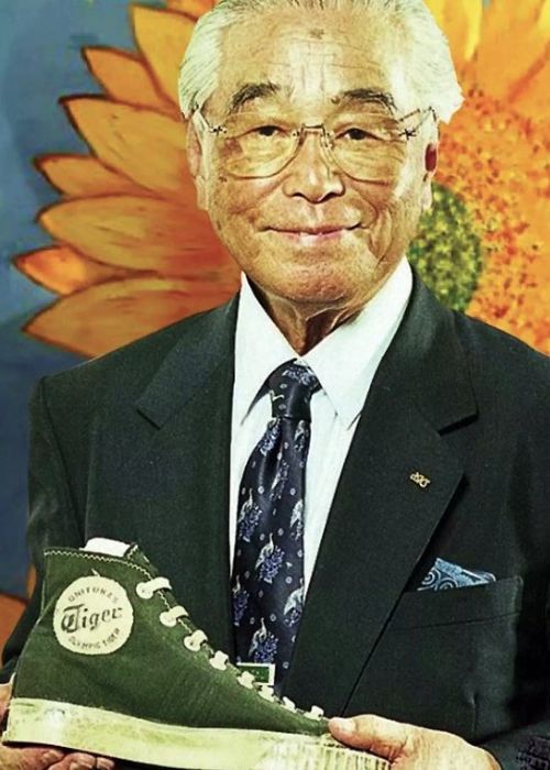 Nhà sáng lập Onitsuka tiger